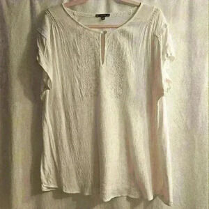 Wit and Wisdom White Embroidered Cap Sleeve T-shirt Size 2X NWOT